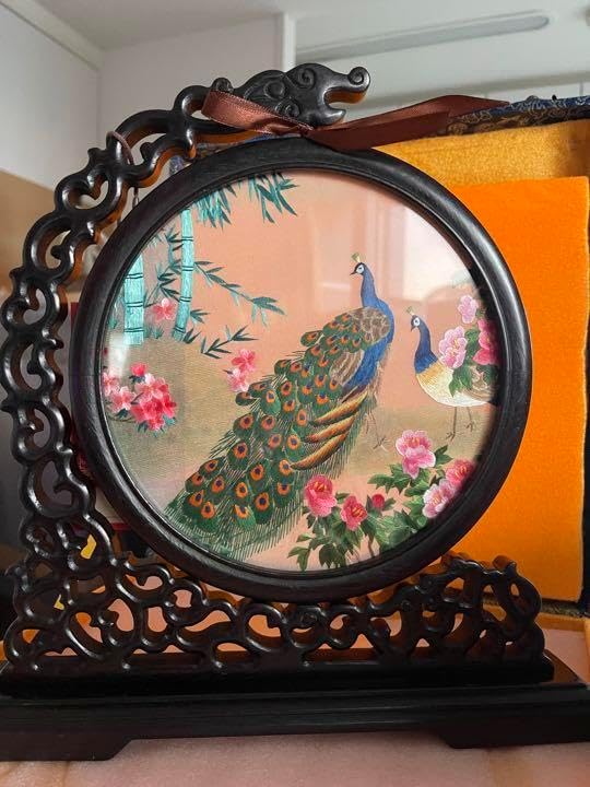 中国美術工芸刺繍両面手作り孔雀美品中国美術工芸刺繍両面手作り孔雀